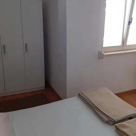 With Parking Space - 21461 Vodice